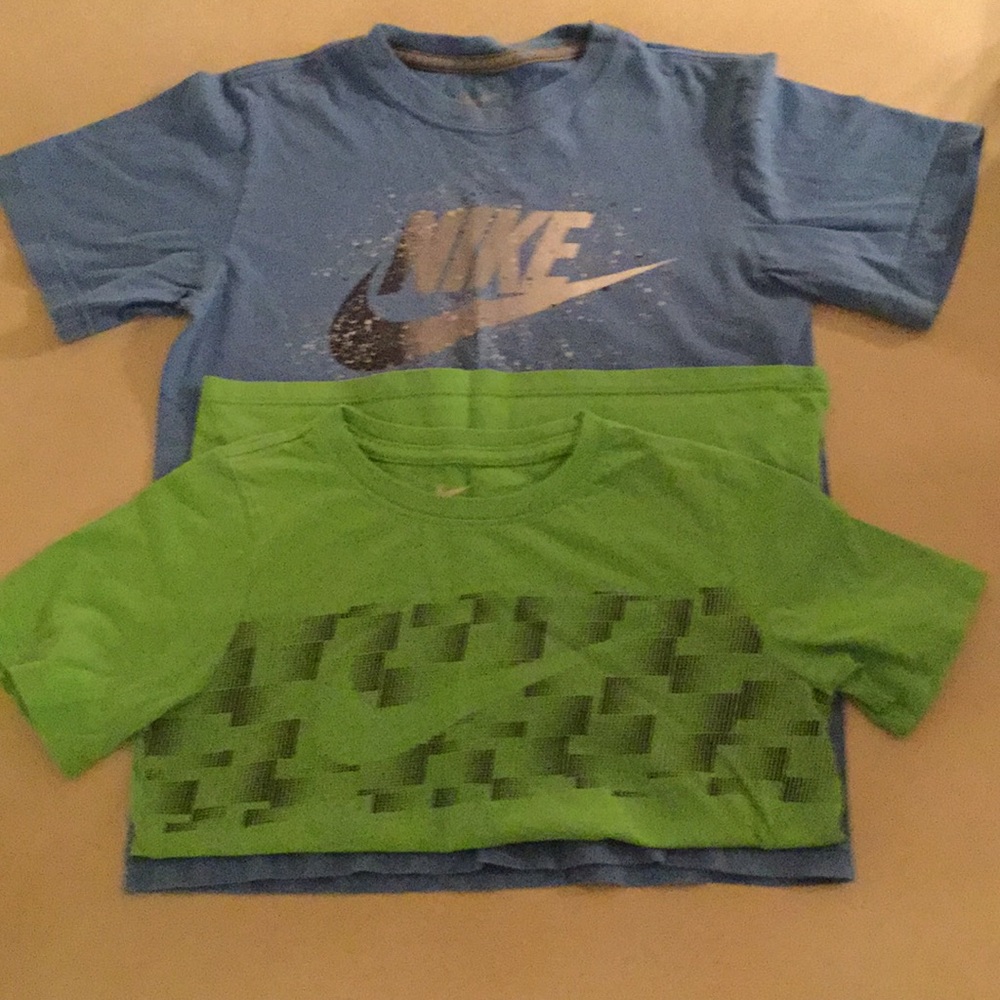 Nike bundle of 2 Boy t-shirts